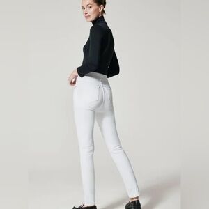 Spanx Women Ankle Straight Leg Jeans.  White. Petite. Size small. Rarely worn.
